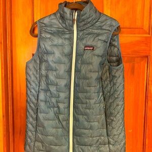 Patagonia women’s nano puff vest